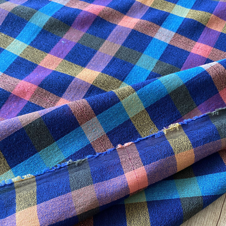 Crêpe coton esprit madras fonds bleu