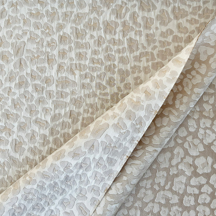 Jacquard sable motif léopard