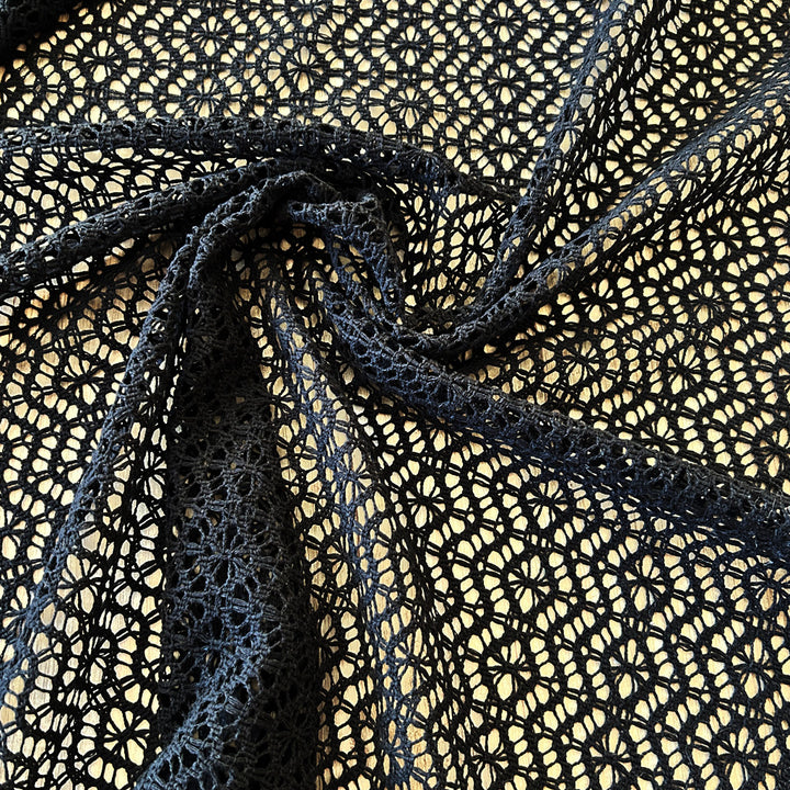 Tissu esprit crochet noir arbre de vie